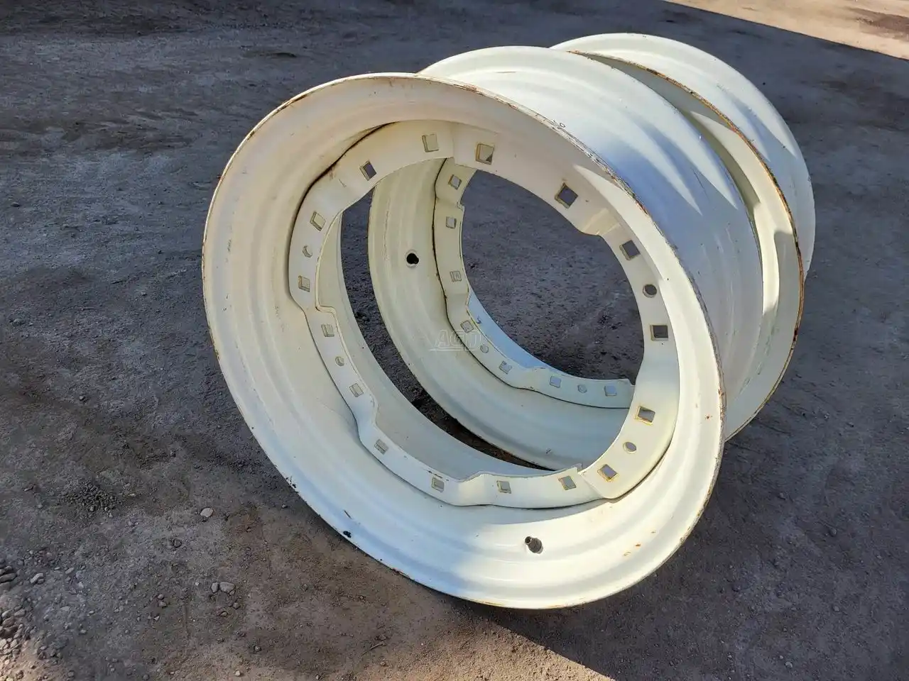 Gallery image 2 for Used Titan 10x24 Rims