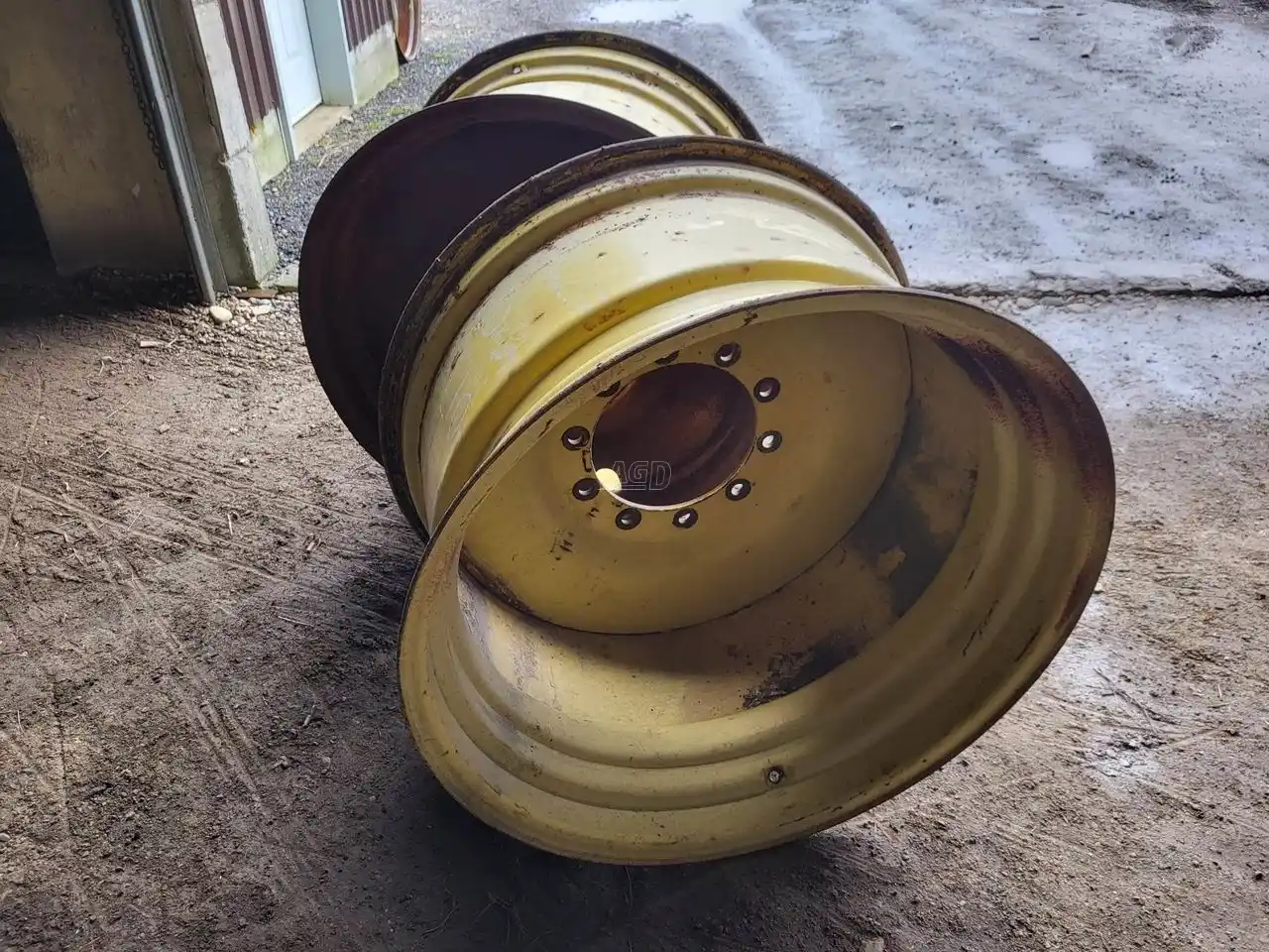 Gallery image 1 for Used Firestone 16x34 Rims