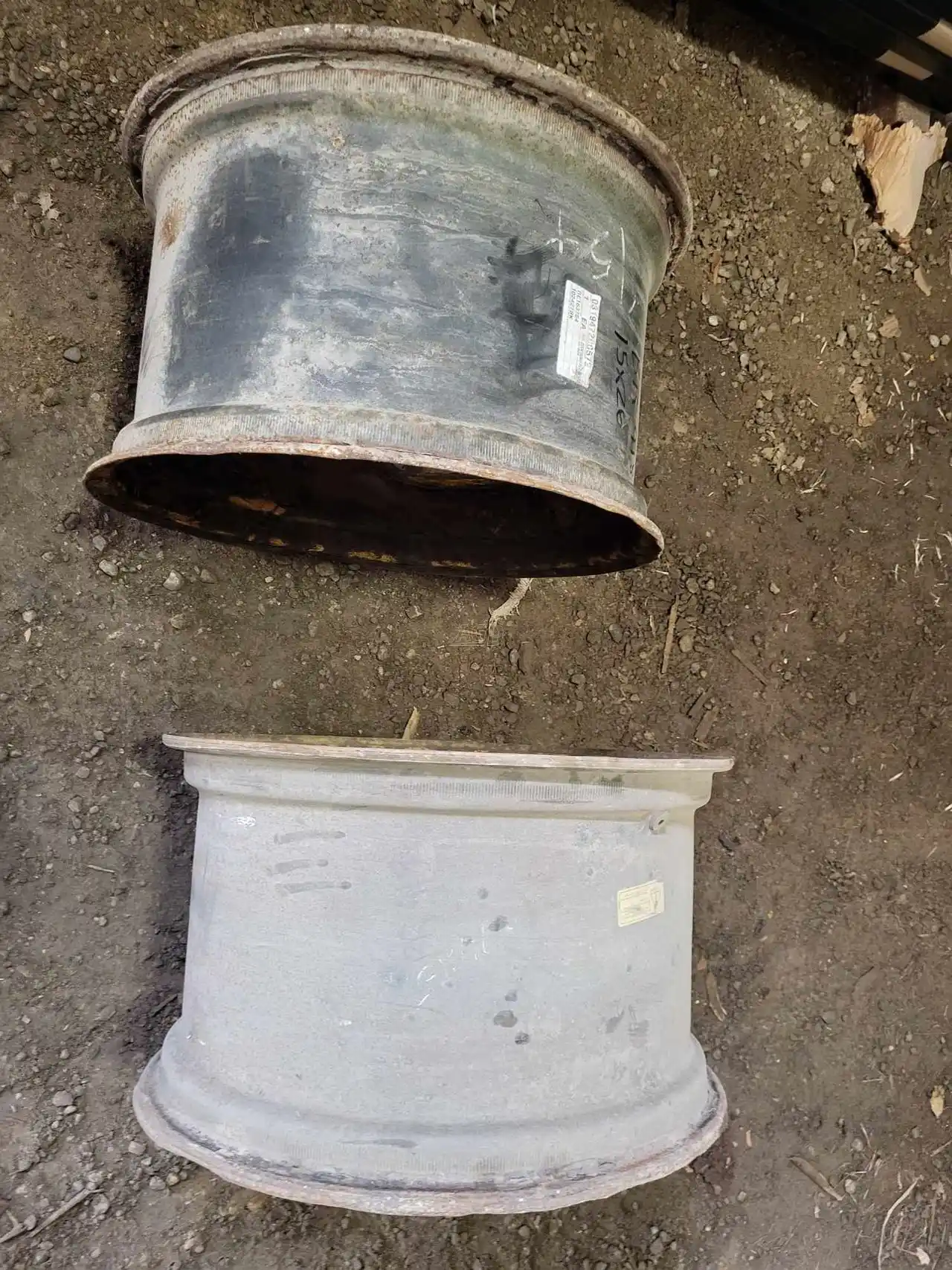 Gallery image 1 for Used Titan 15x26 Rims