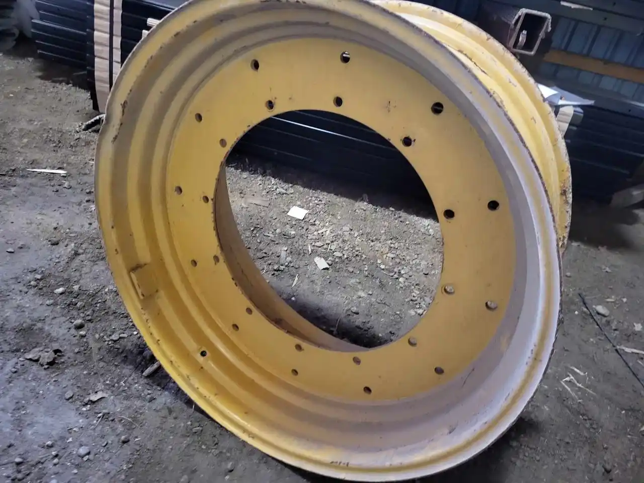 Gallery image 1 for Used Unspecified 18x38 Rims