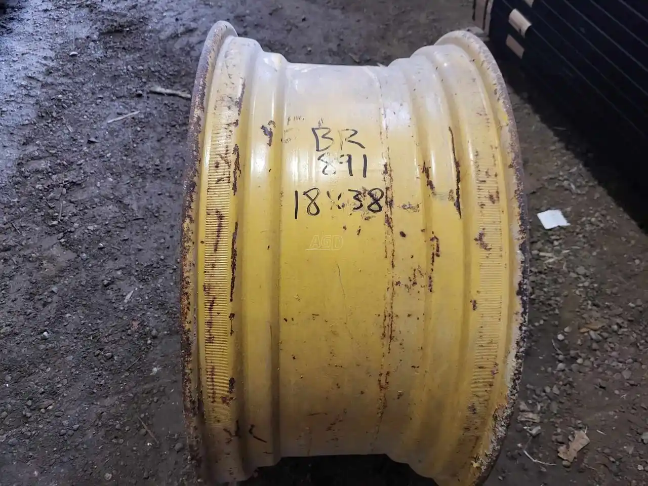 Gallery image 2 for Used Unspecified 18x38 Rims