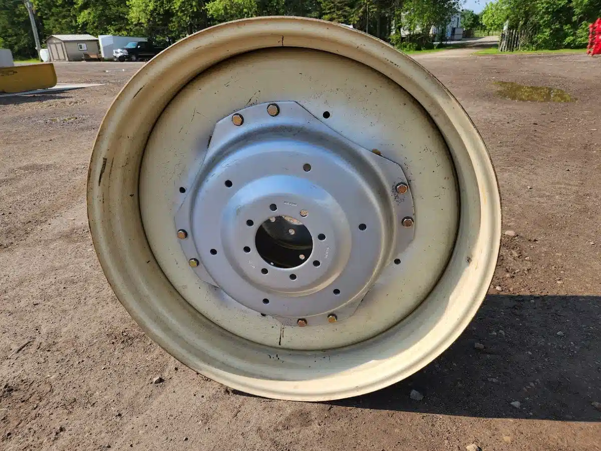 Gallery image 2 for Used New Holland 10x38 Rims