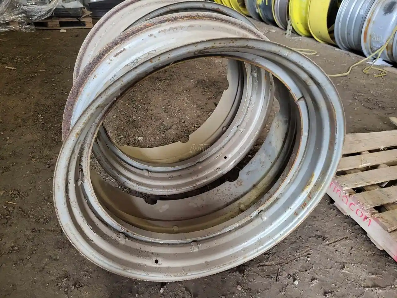 Gallery image 2 for Used Unverferth 12x36 Rims