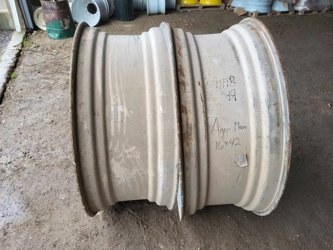 Gallery image 2 for Used Agco 16x42 Rims