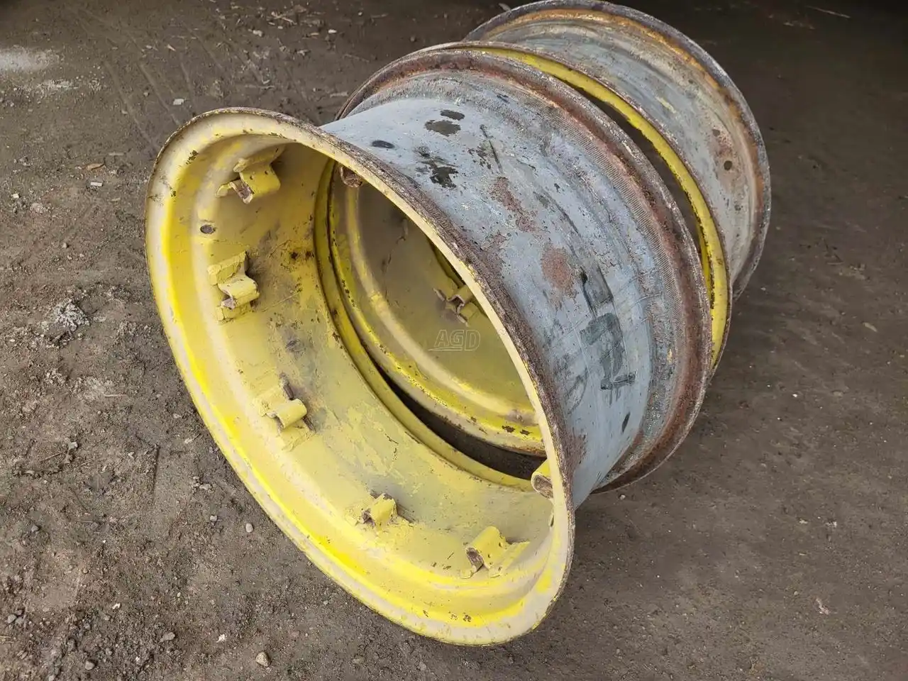 Gallery image 1 for Used Titan 12x26 Rims