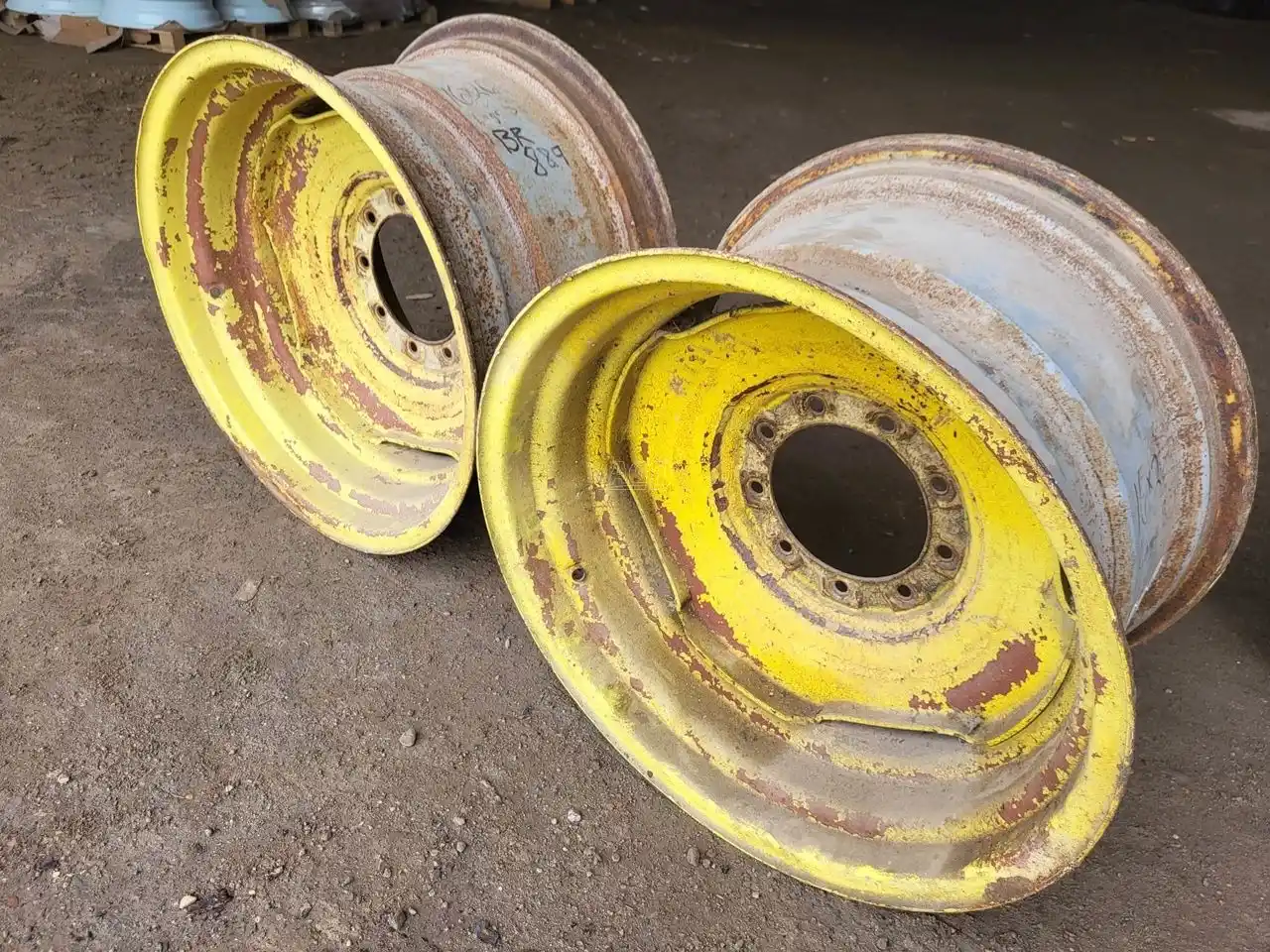 Gallery image 1 for Used Firestone 16x26 Rims