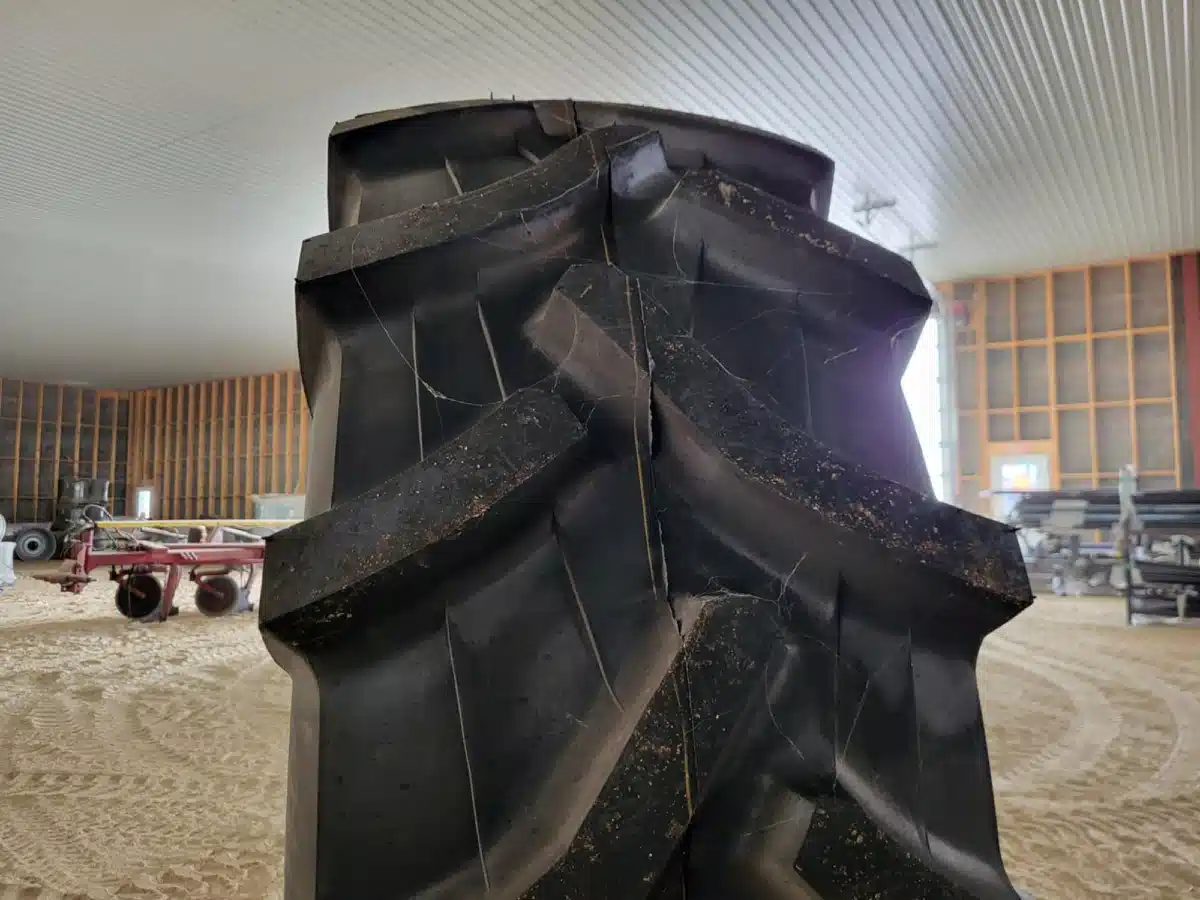 Gallery image 2 for New Marcher 23.1-34 Tires