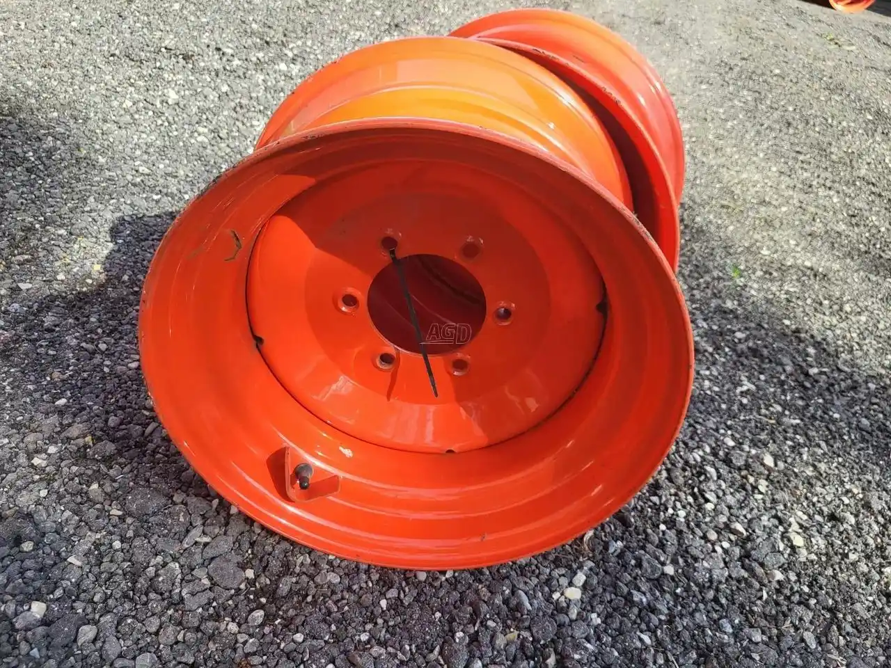 Gallery image 2 for New Unverferth 9.5x16.5 Rims