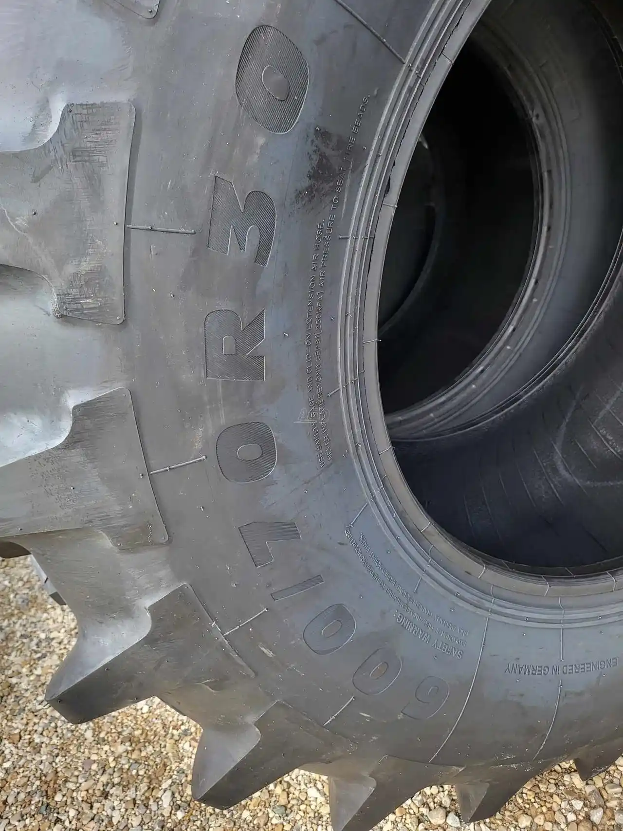 Gallery image 2 for New Uniglory 600/70R30 Tires