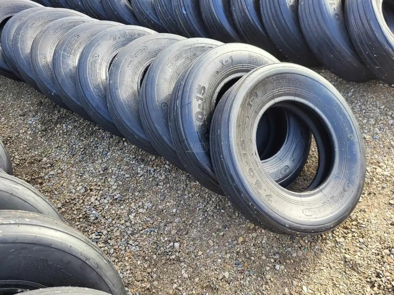 Gallery image 1 for New Marcher 7.60-15 Tires