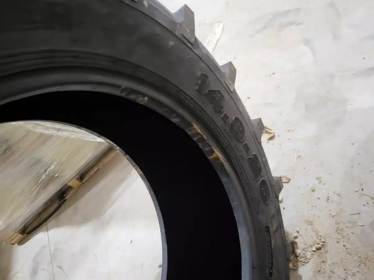 Gallery image 2 for New Marcher 14.9-26 Tires