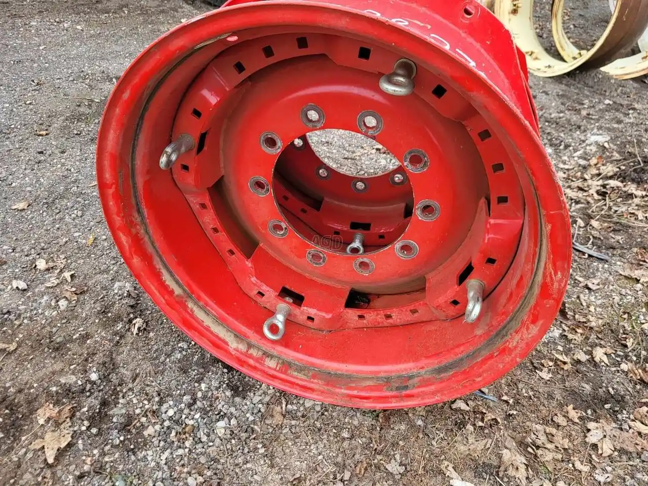 Gallery image 1 for Used Unverferth 11x28 Rims