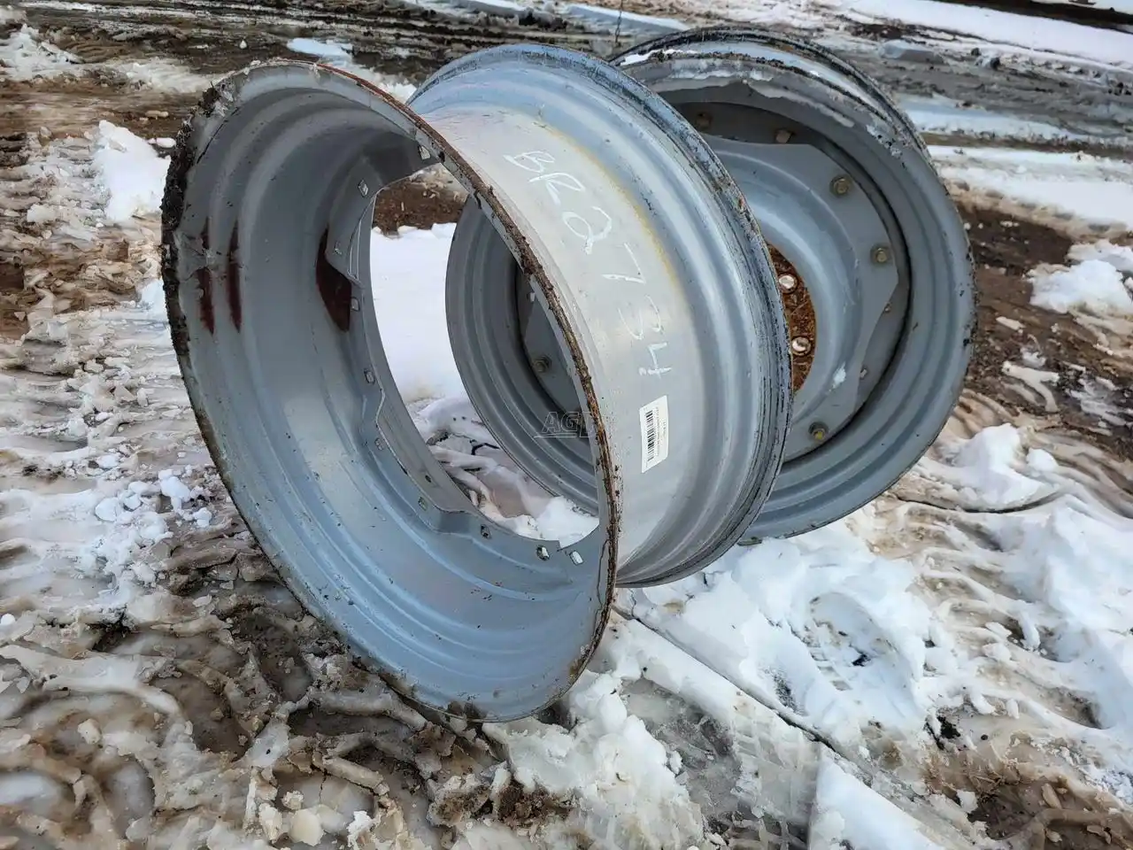 Gallery image 2 for Used Titan 13x30 Rims