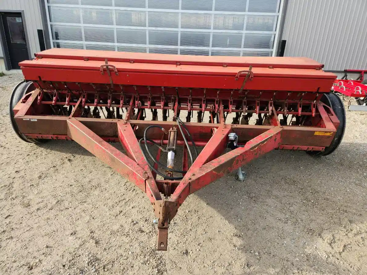 Gallery image 1 for Used Case IH 510 Drill