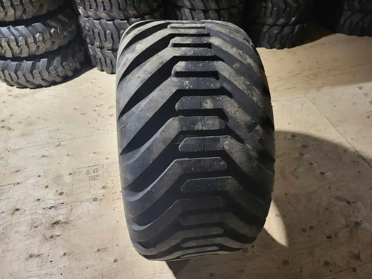 Gallery image 2 for New Multistar 500/45-22.5 Tires