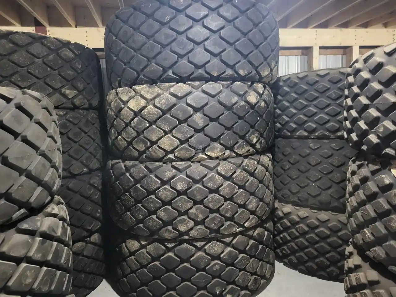 Gallery image 1 for New Uniglory 30.5L-32 Tires