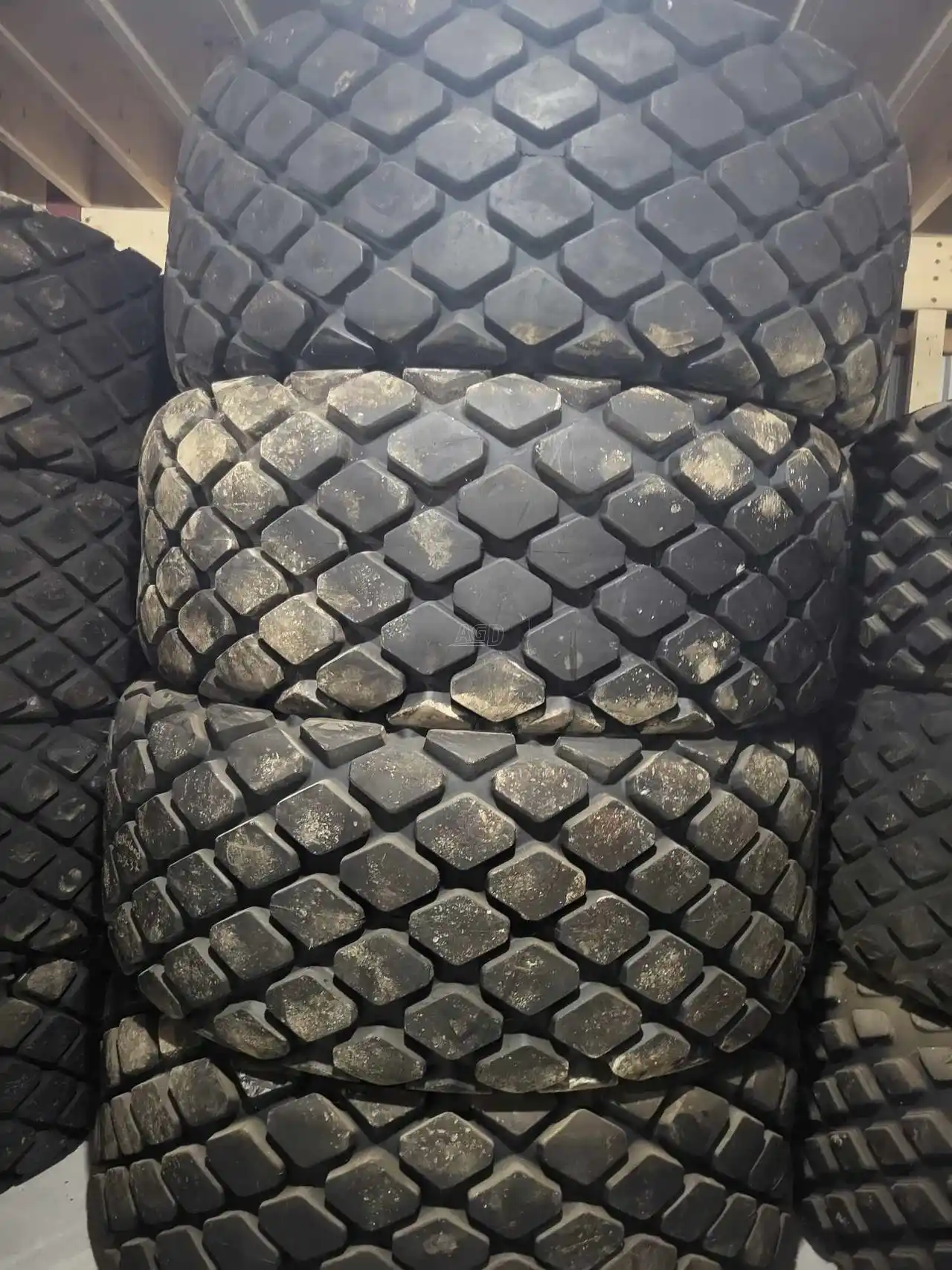 Gallery image 2 for New Uniglory 30.5L-32 Tires