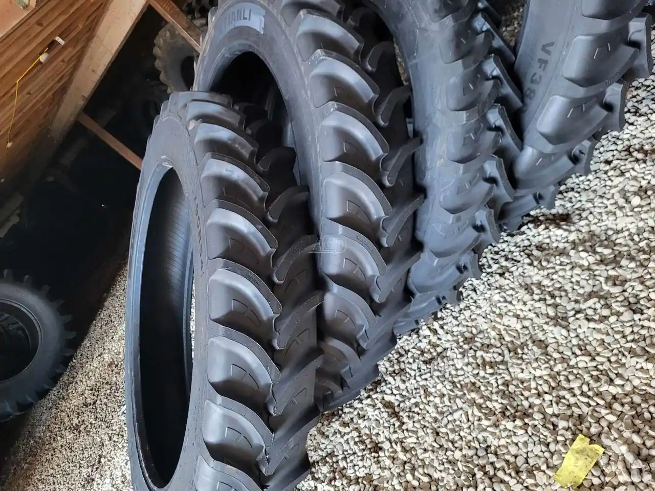 Gallery image 2 for New Tianli VF380/90R54 Tires