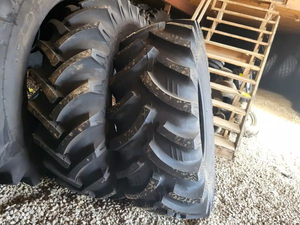 Gallery image 1 for New Petlas 23.1-30 Tires