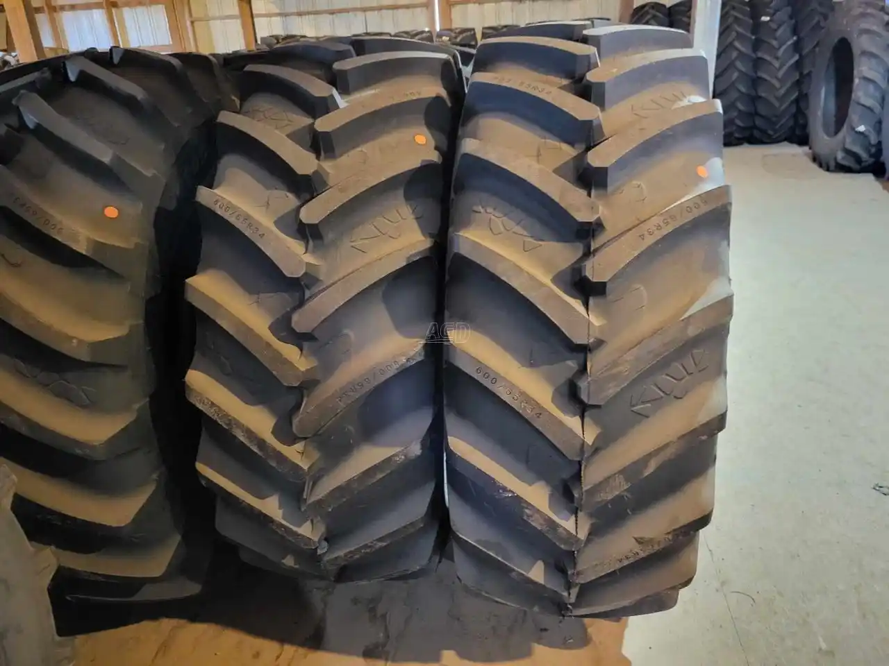 Gallery image 1 for New Uniglory 600/65R34 Tires