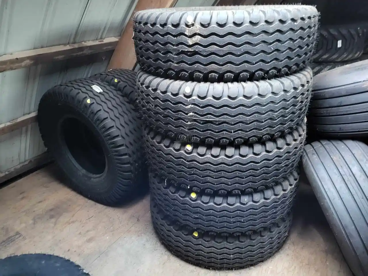 Gallery image 1 for New Petlas 12.5/80-18 Tires