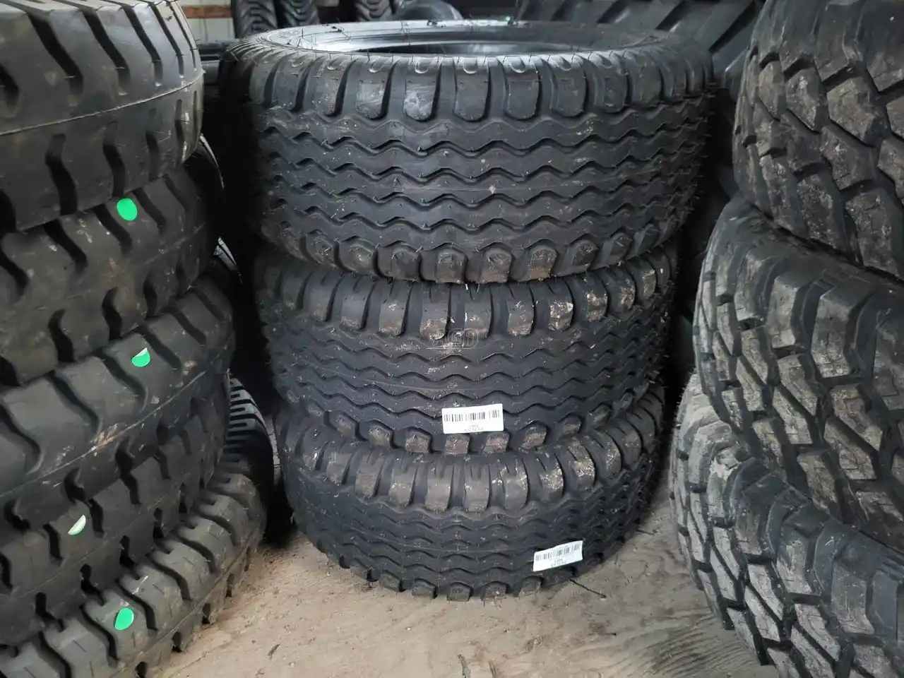 Gallery image 1 for New Petlas 10.0/75-15.3 Tires