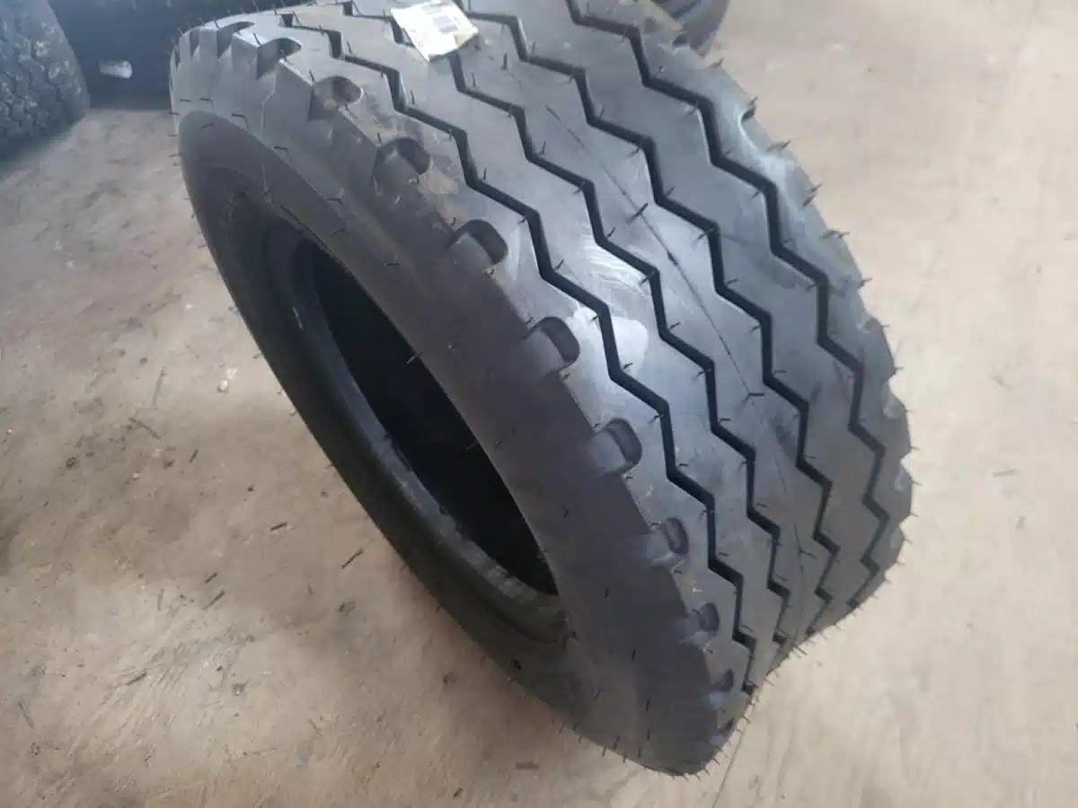 Gallery image 2 for Petlas 11L-16 Tires