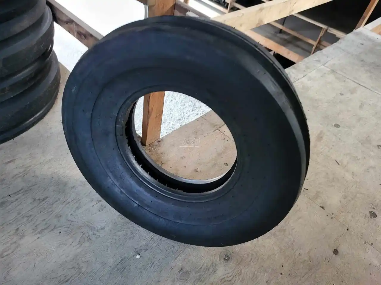 Gallery image 2 for New Uniglory 11L-15 Tires