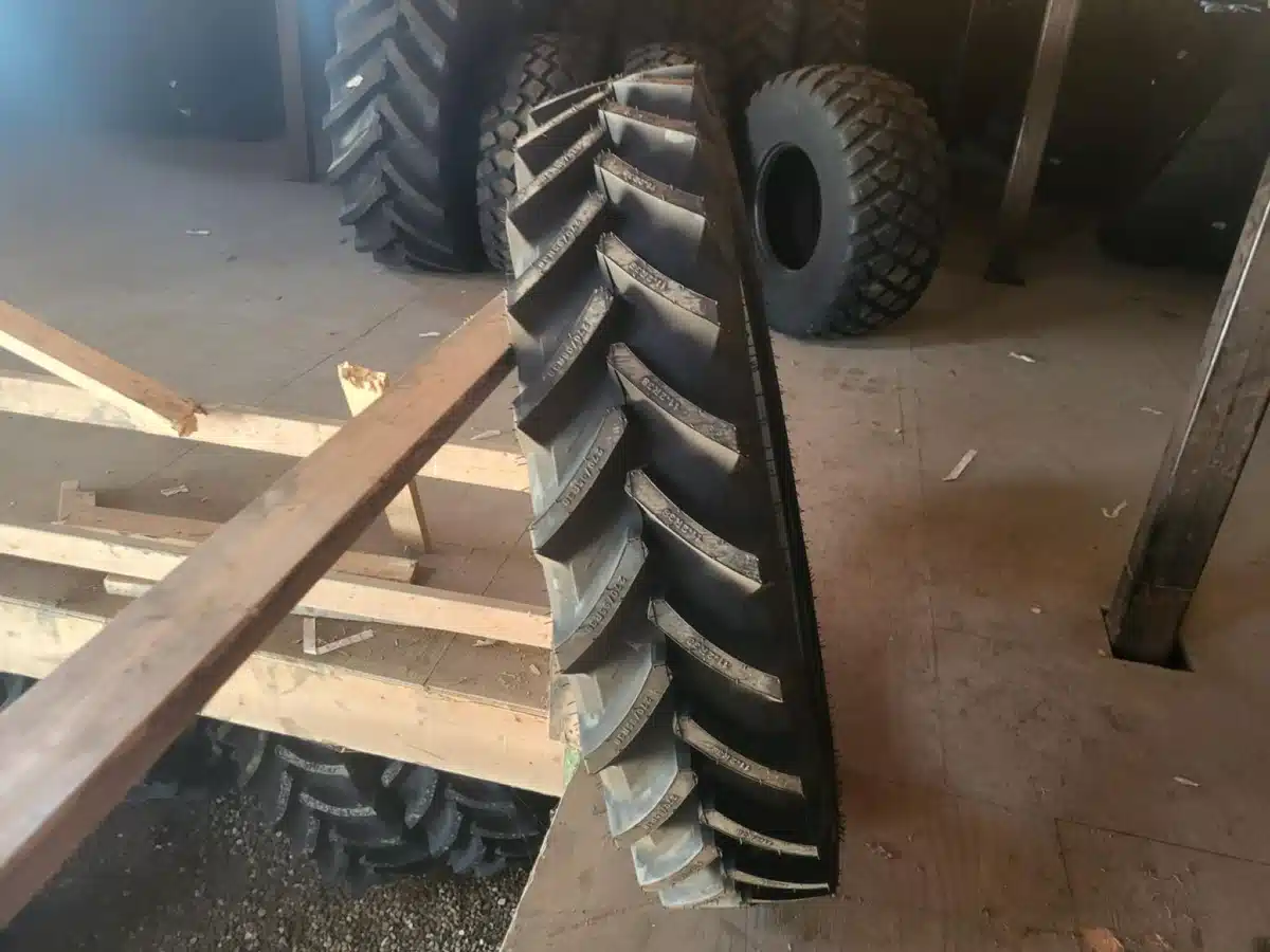 Gallery image 1 for New Petlas 270/95R38 Tires