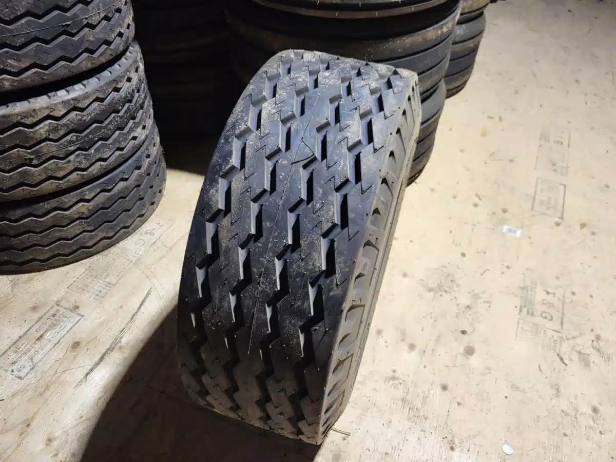 Gallery image 2 for Tianli 11L-15 Tires