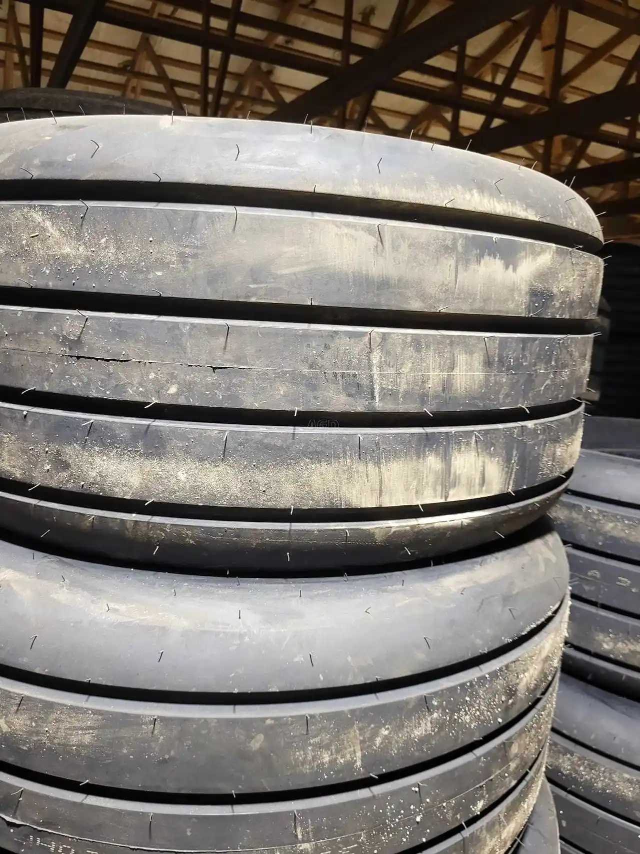 Gallery image 2 for New Advance 31x13.5-15 Tires