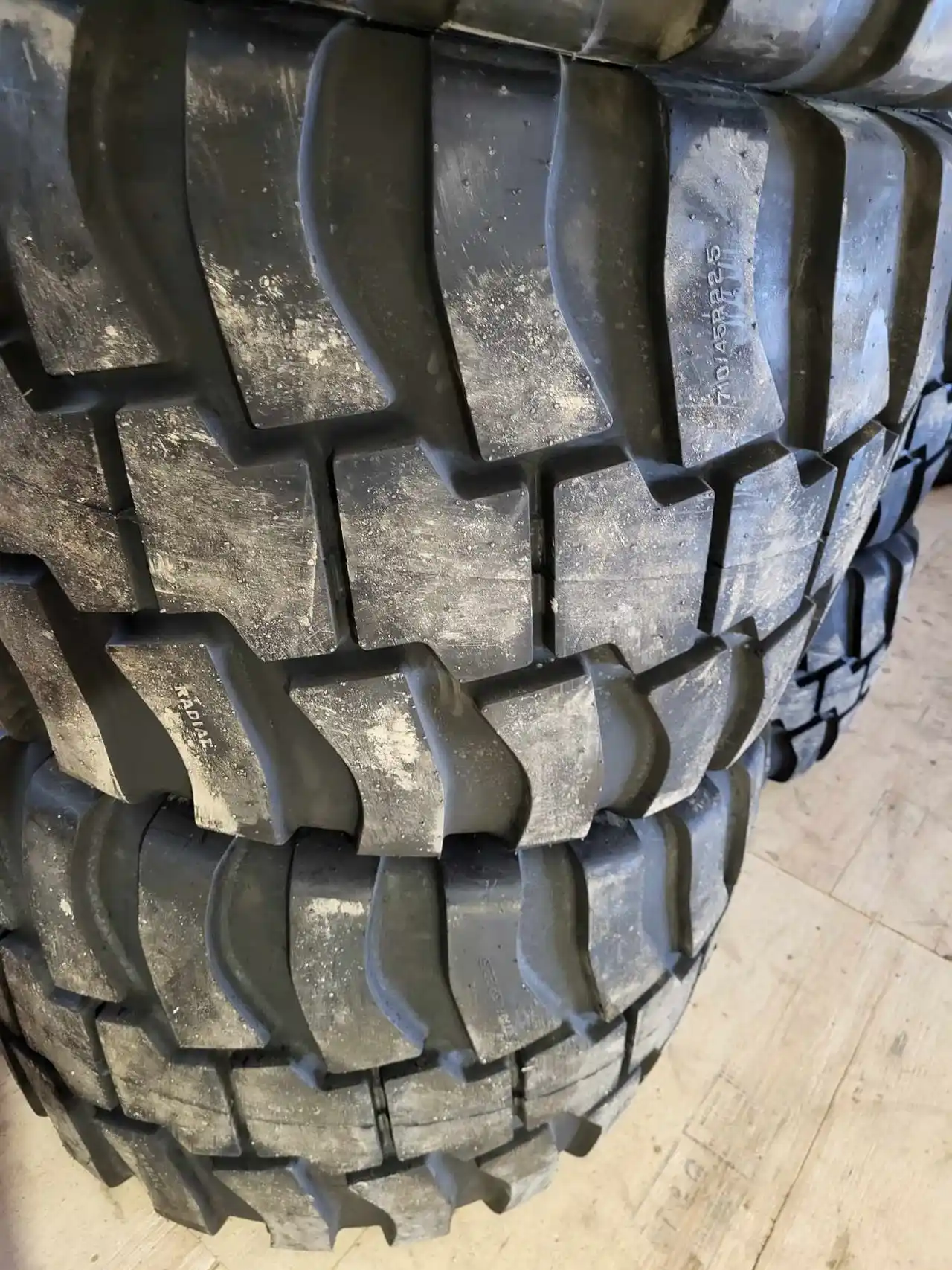 Gallery image 2 for New Tianli 710/45R22.5 Tires