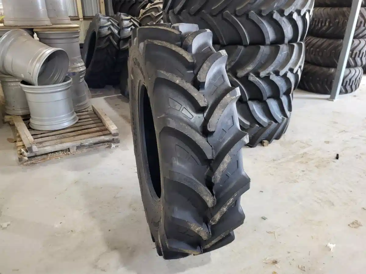 Gallery image 1 for New Tianli 420/90R30 Tires