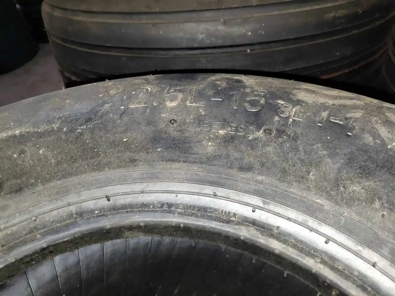 Gallery image 2 for New Uniglory 12.5L-15 Tires