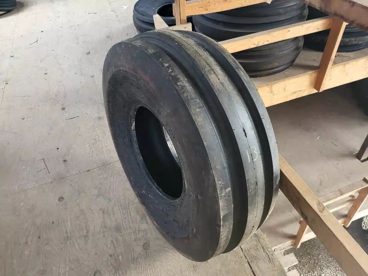 Gallery image 1 for New Petlas 11.00-16 Tires