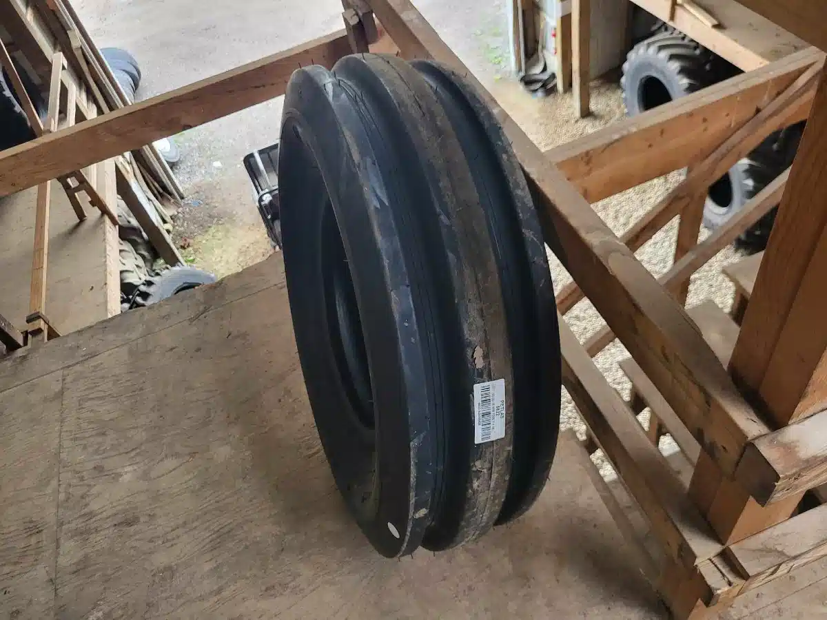 Gallery image 2 for New Petlas 10.00-16 Tires