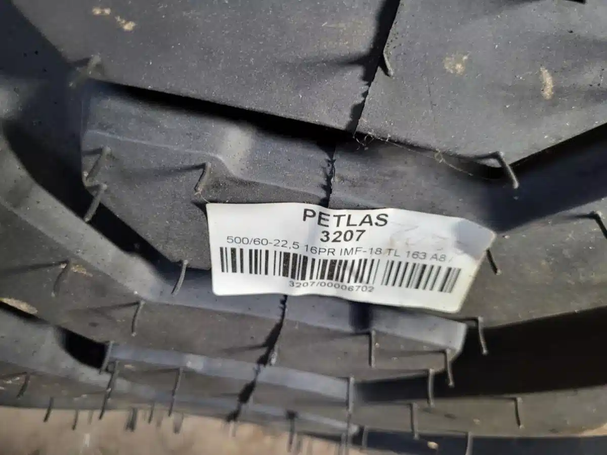 Gallery image 2 for New Petlas 500/60-22.5 Tires