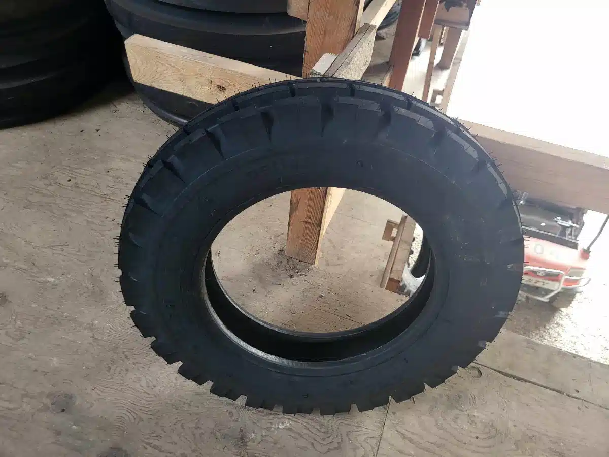 Gallery image 2 for New Petlas 5.50-16 Tires