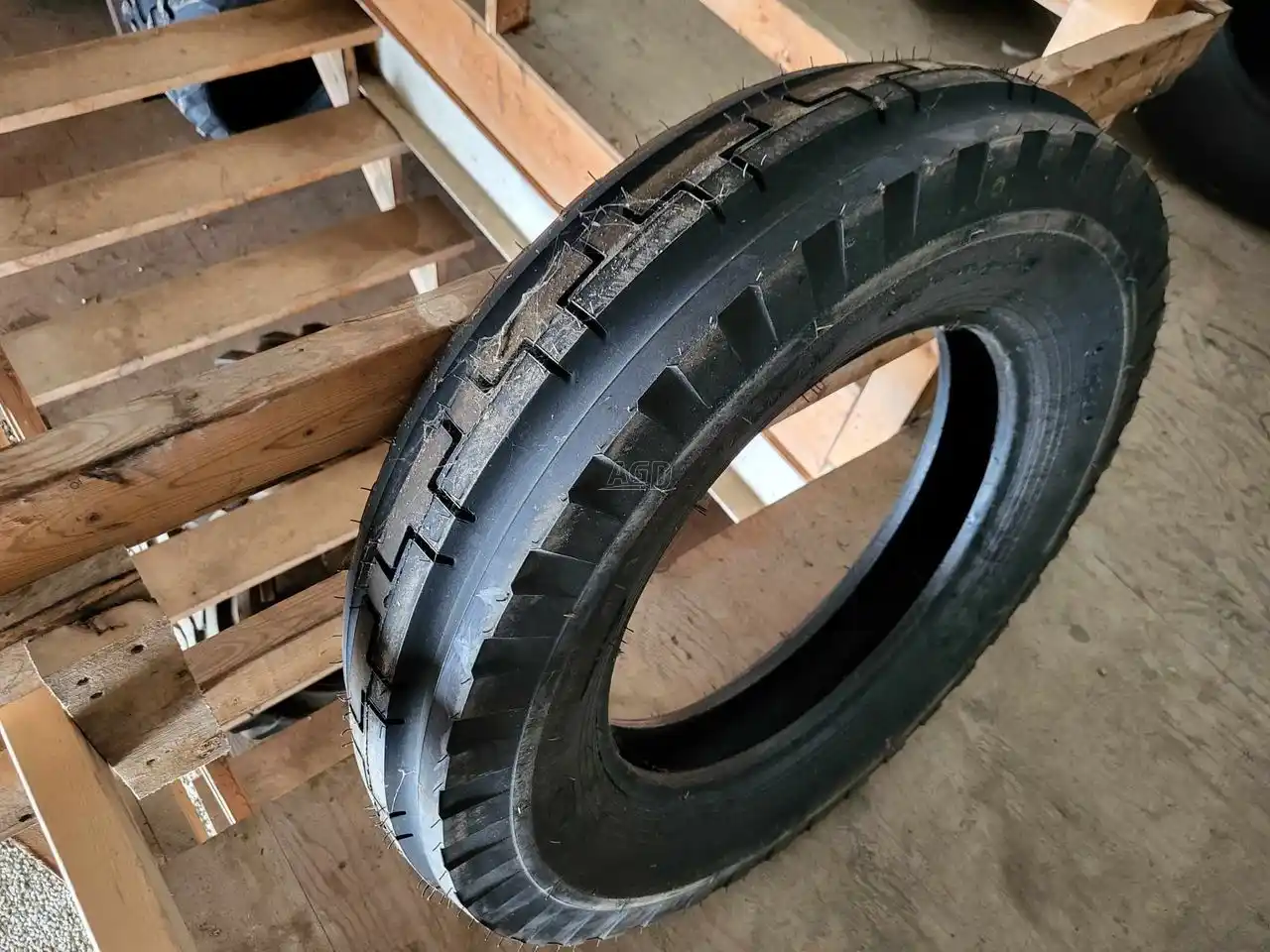 Gallery image 1 for New Petlas 7.50-20 Tires