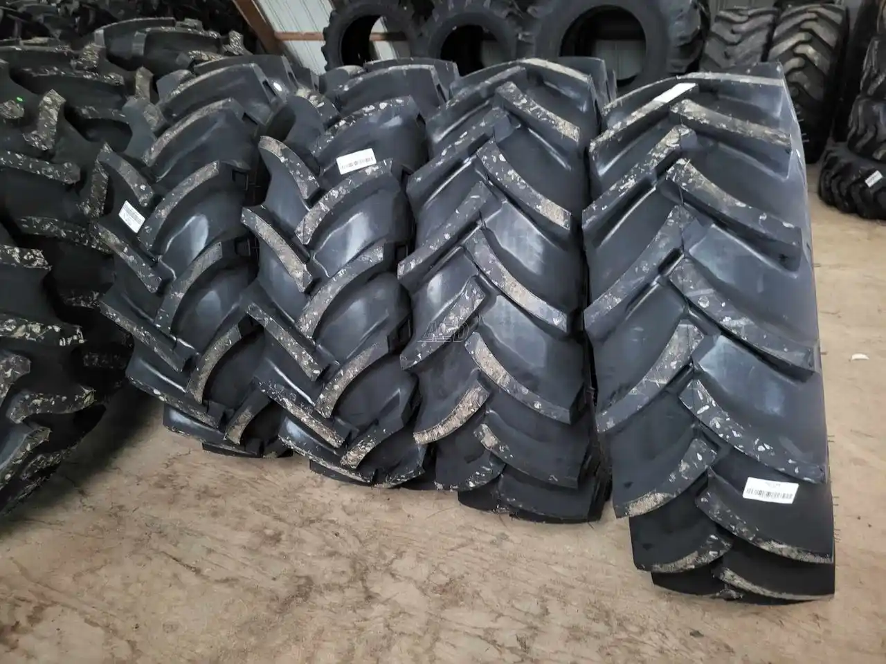 Gallery image 1 for New Petlas 15.5/80-24 Tires