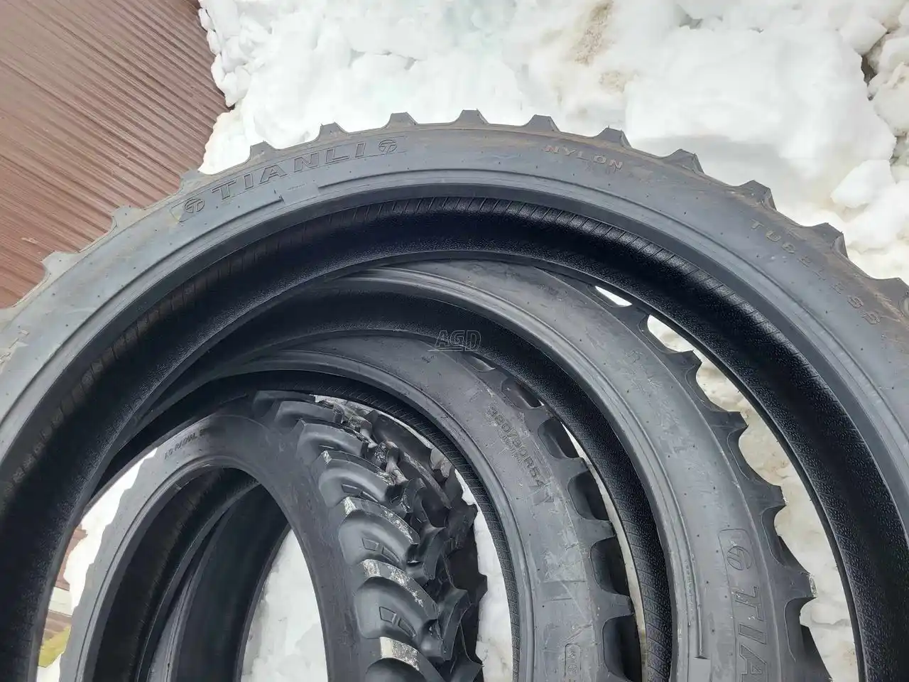 Gallery image 2 for Tianli 320/90R54 Tires