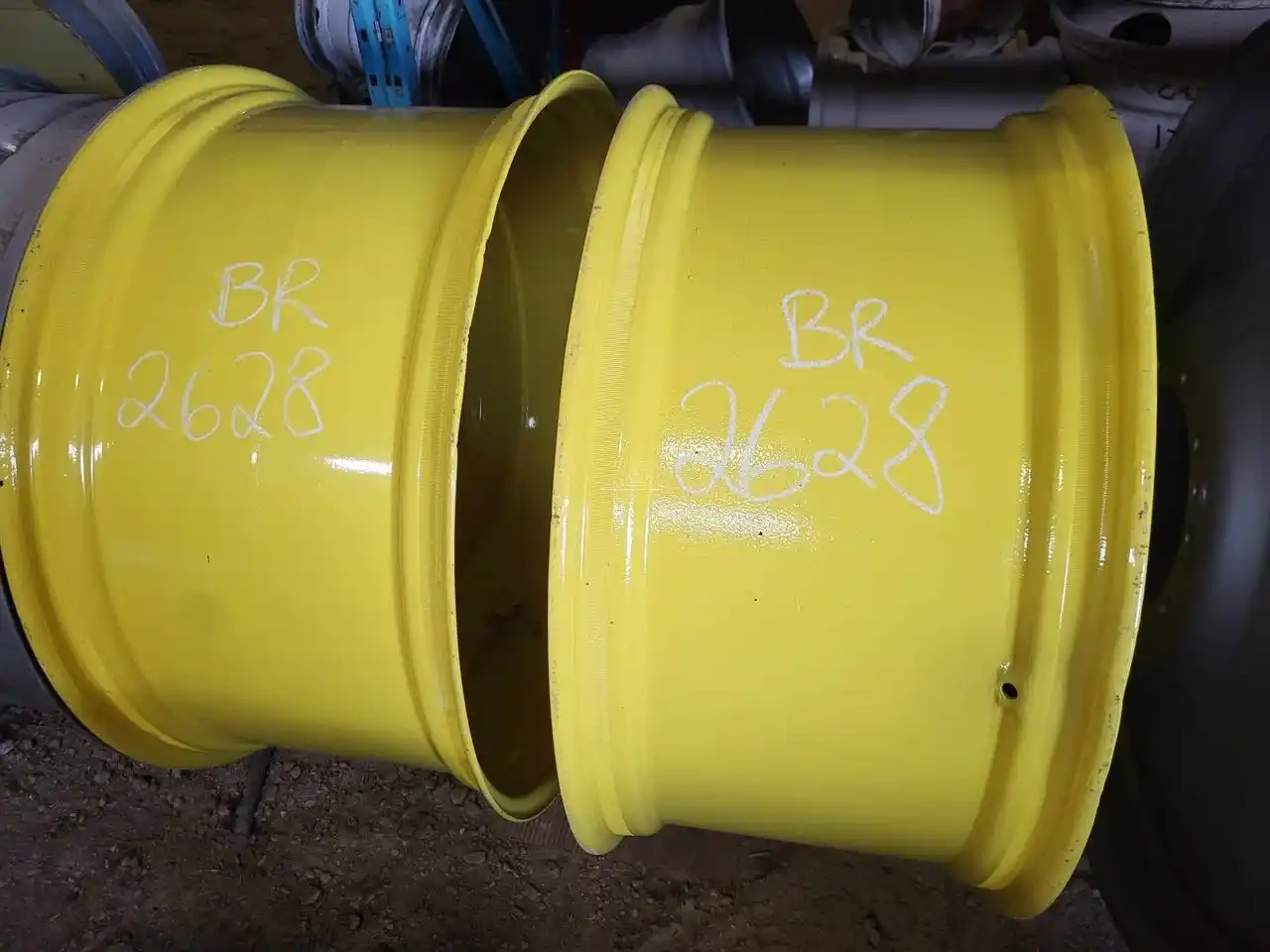 Gallery image 2 for Used Titan 18x38 Rims