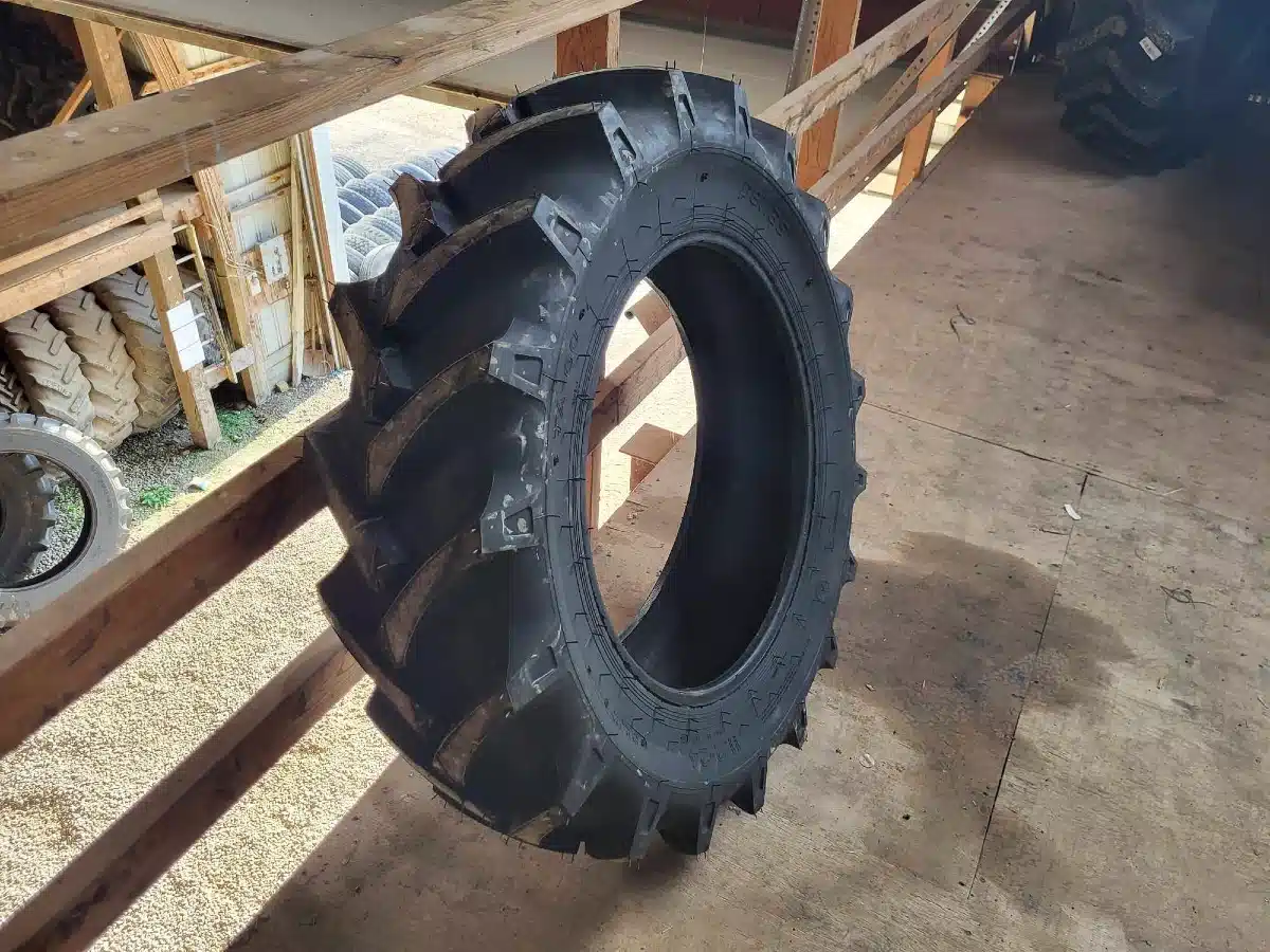 Gallery image 2 for Petlas 11.2-24 Tires