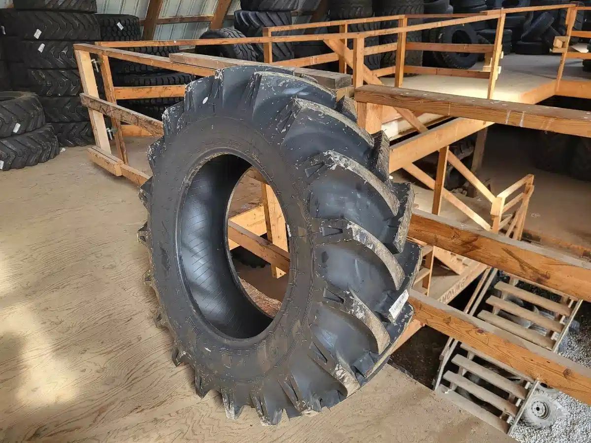 Gallery image 2 for New Petlas 13.6-24 Tires