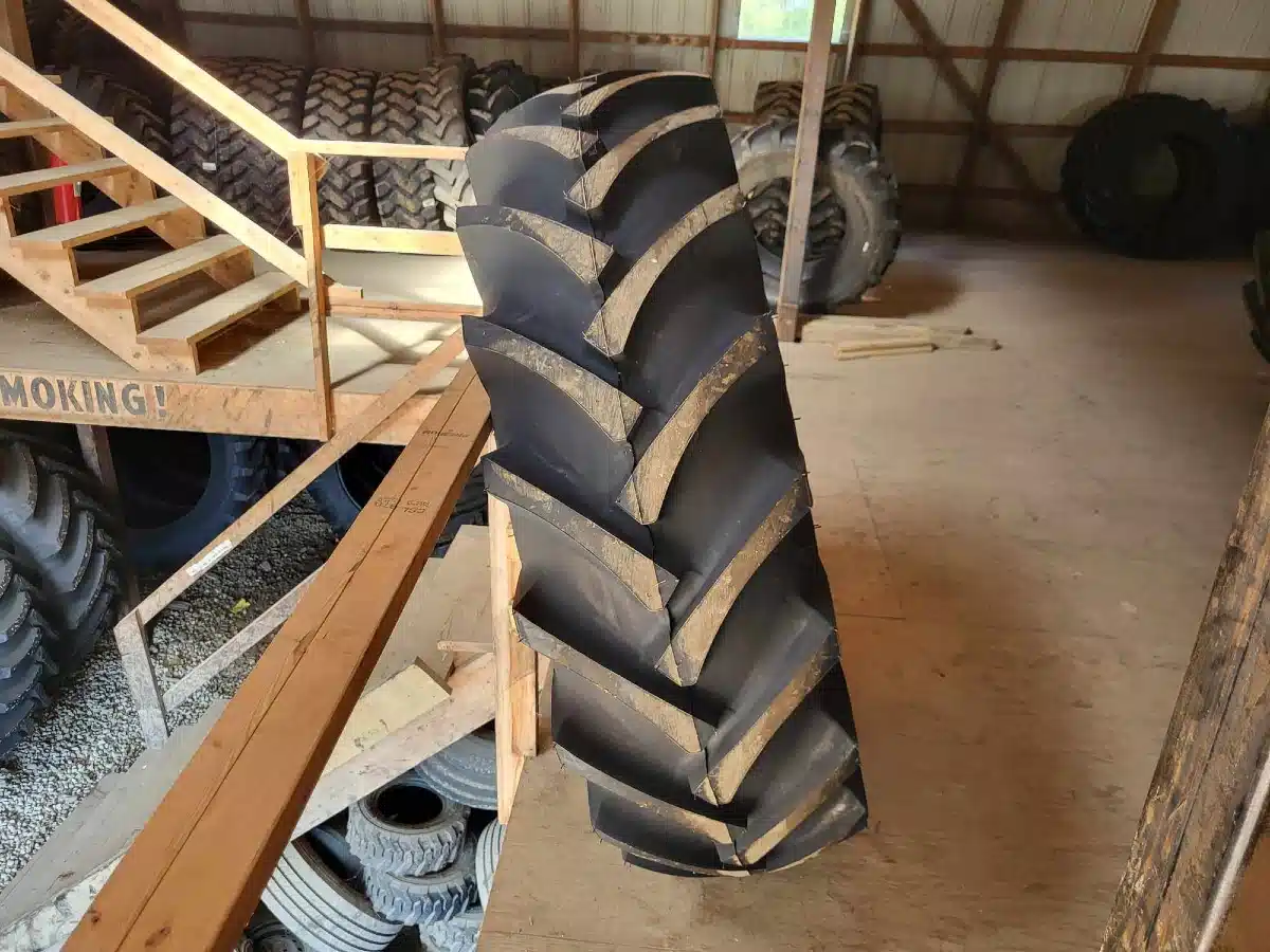 Gallery image 2 for New Petlas 18.4-30 Tires
