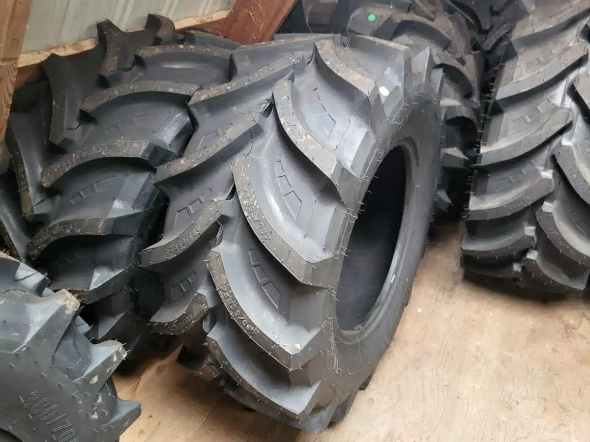 Gallery image 2 for New Petlas 480/65R24 Tires