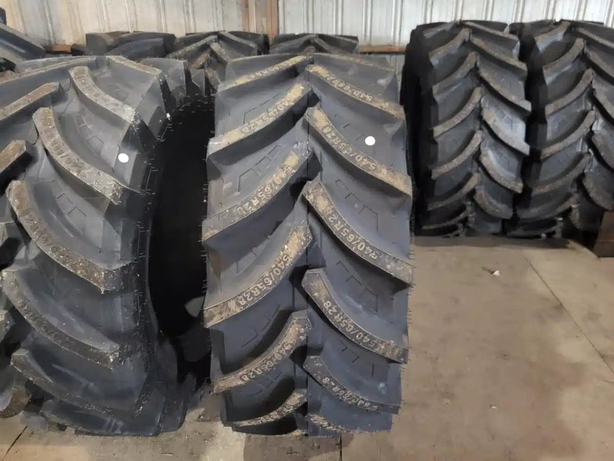 Gallery image 2 for New Petlas 540/65R28 Tires