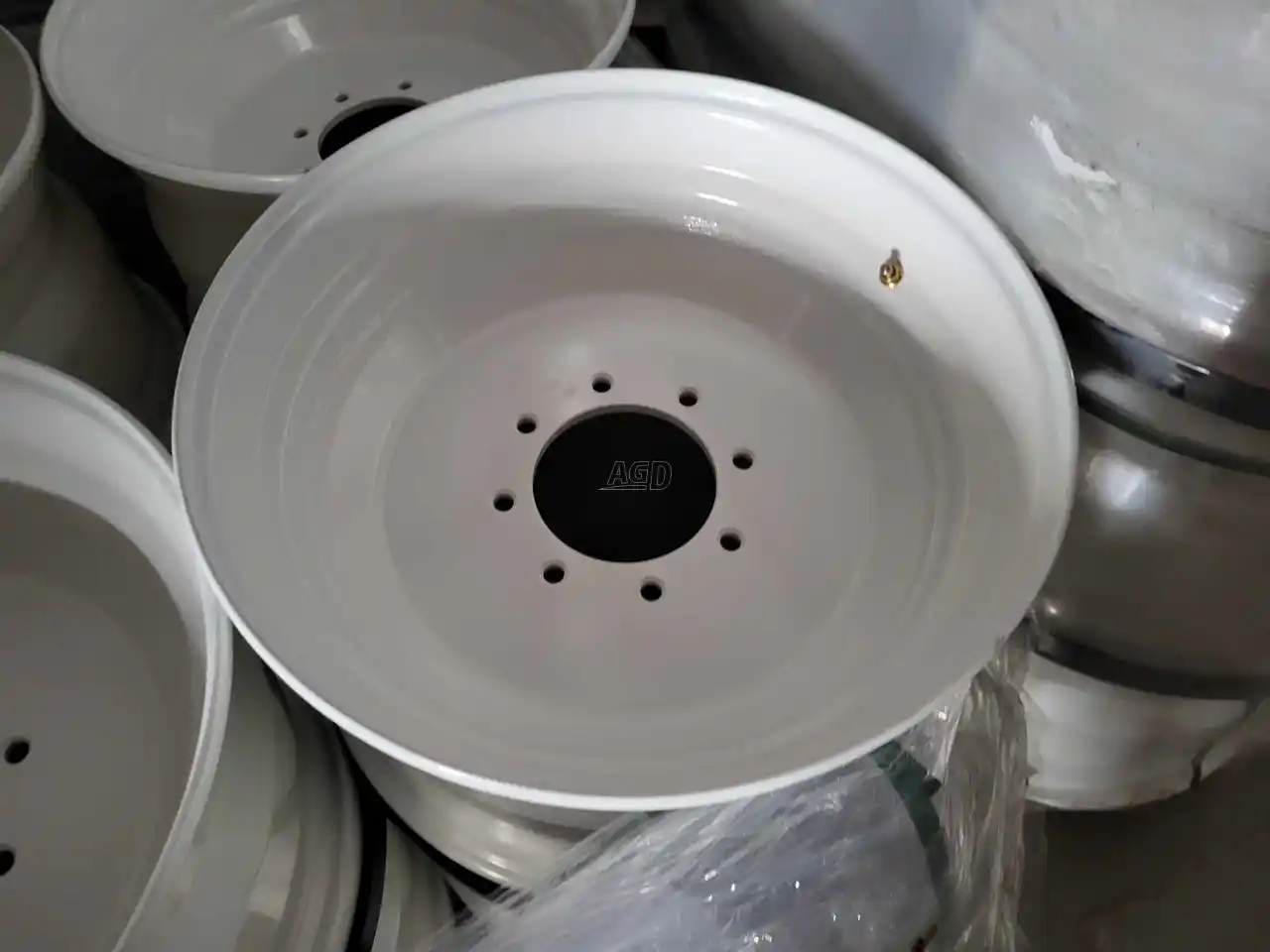 Gallery image 2 for New Multistar 13x22.5 Rims