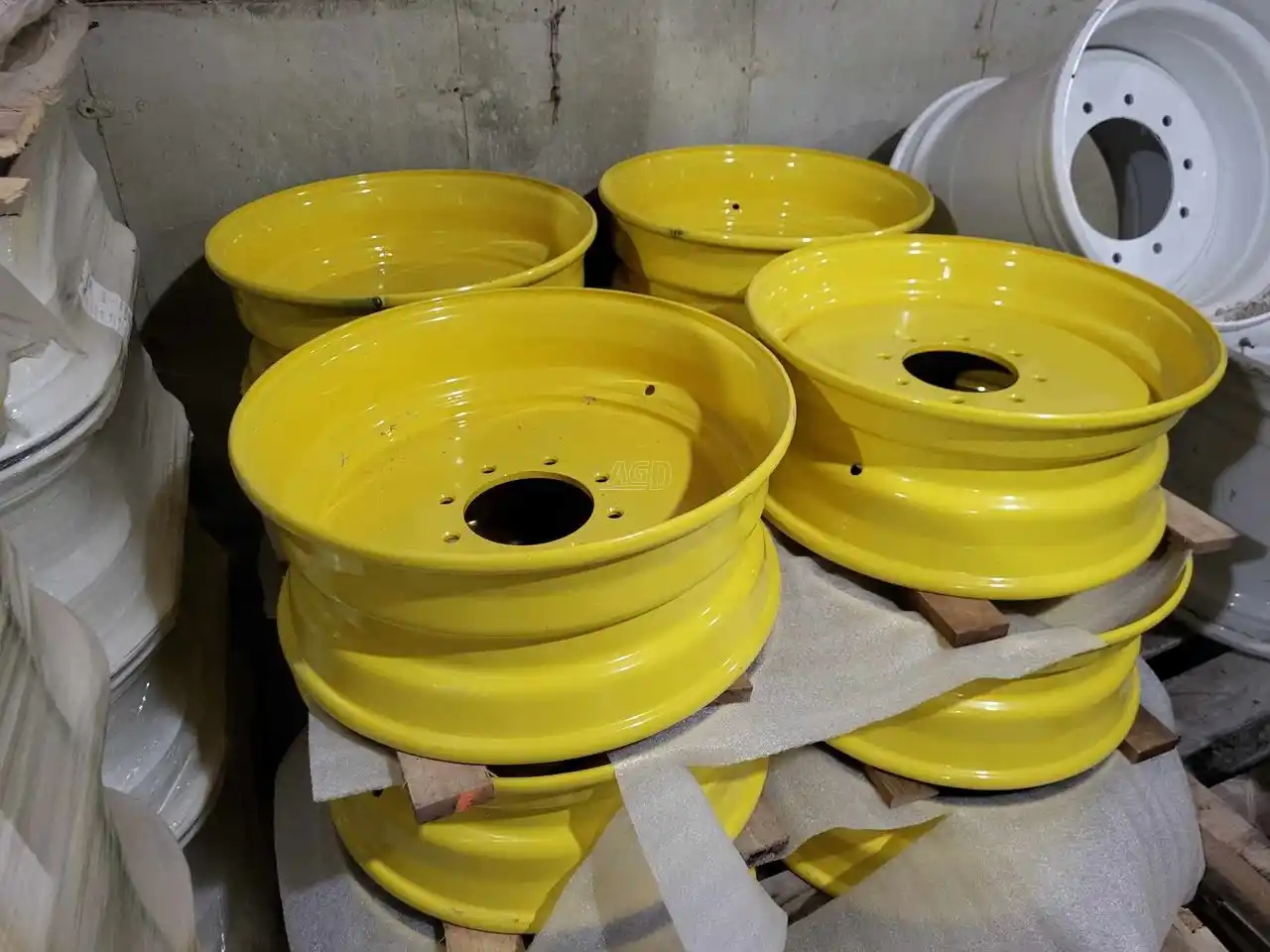 Gallery image 1 for New Multistar 8.25x22.5 Rims