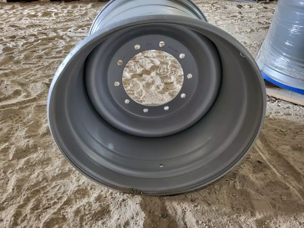 Gallery image 2 for New Multistar 24x26.5 Rims